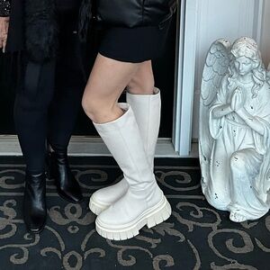 Bershka Cream Moon Boot